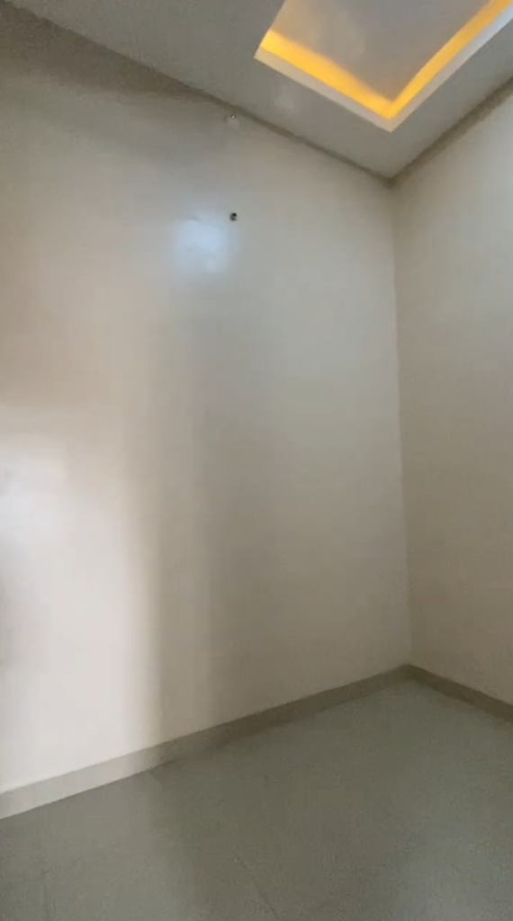 Rumah 3 Kamar Tidur 2 Kamar Mandi